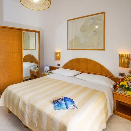 Ecoresort Le Sirene - Caroli 酒店 加利波利